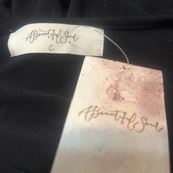 A Beautiful Soul Black pleated flowy V-neck tunic, size 22/24 - Picture 4 of 5